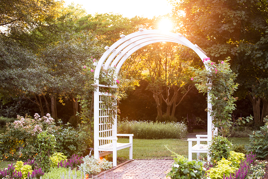 Best Garden Wedding Venues in Virginia - Image Property of www.j-dphoto.com