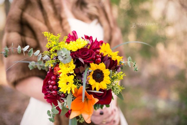 Top 10 Wedding Bouquets of 2014 - Image Property of www.j-dphoto.com