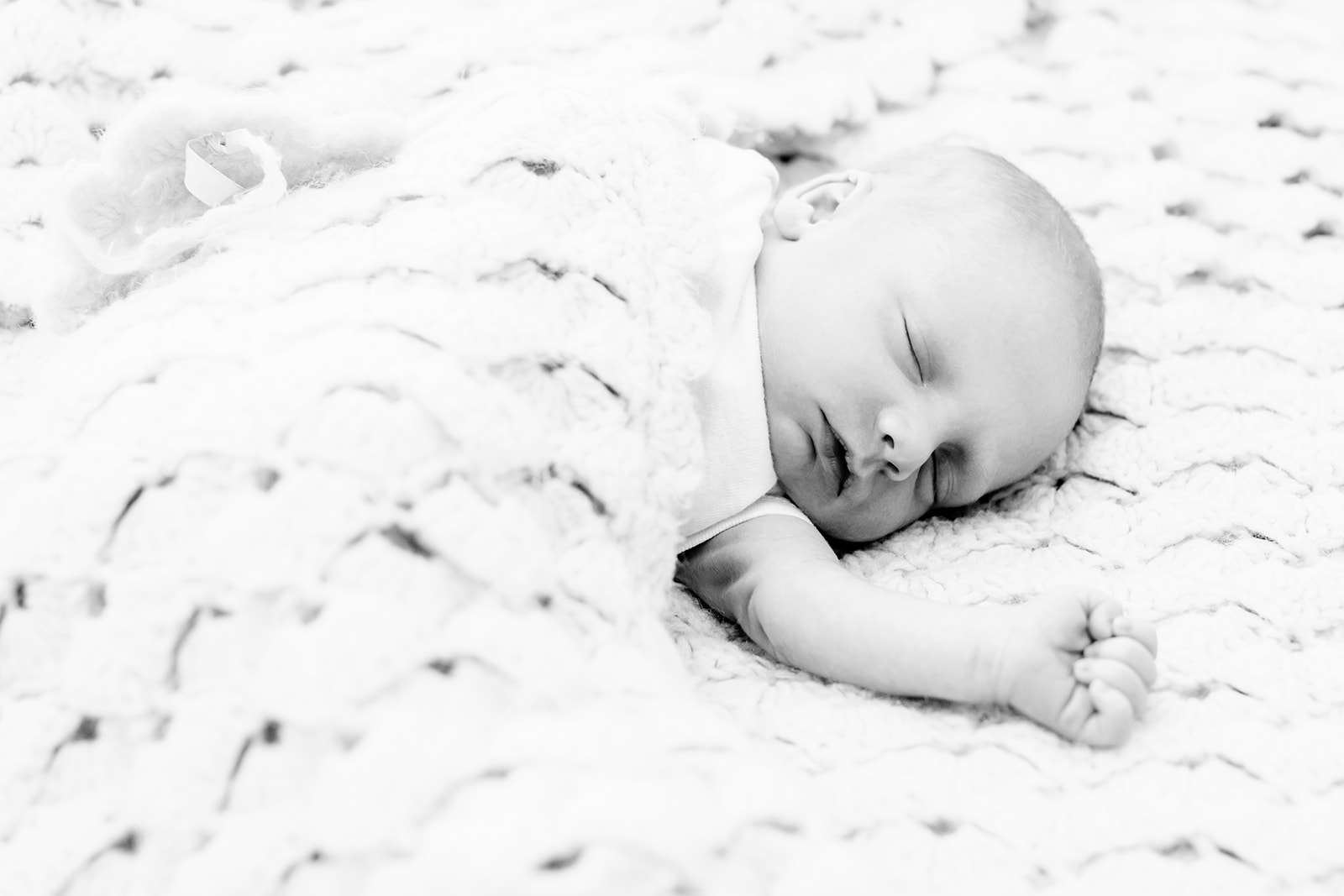 Baby Olivers Lifestyle Newborn Shoot - Image Property of www.j-dphoto.com
