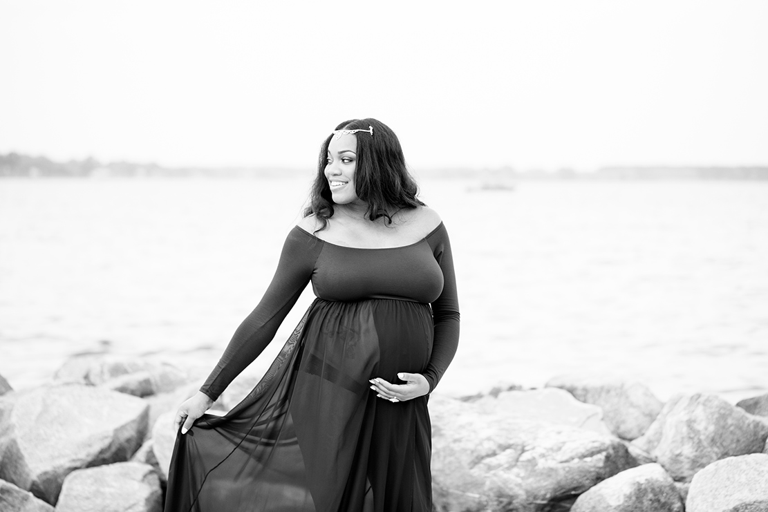 Jayneka and Anthonys Maternity Shoot - Image Property of www.j-dphoto.com