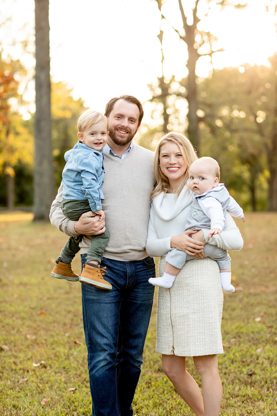 Moran Fall Family Photos at Byrd Park - Image Property of www.j-dphoto.com