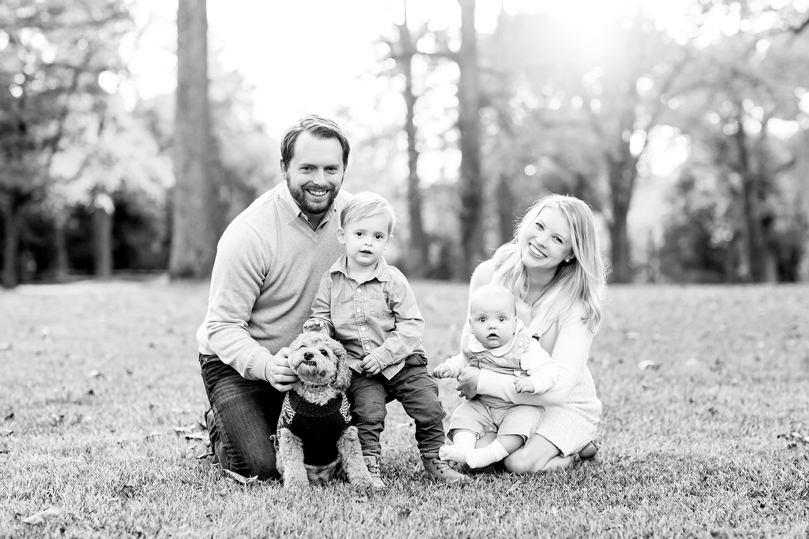 Moran Fall Family Photos at Byrd Park - Image Property of www.j-dphoto.com