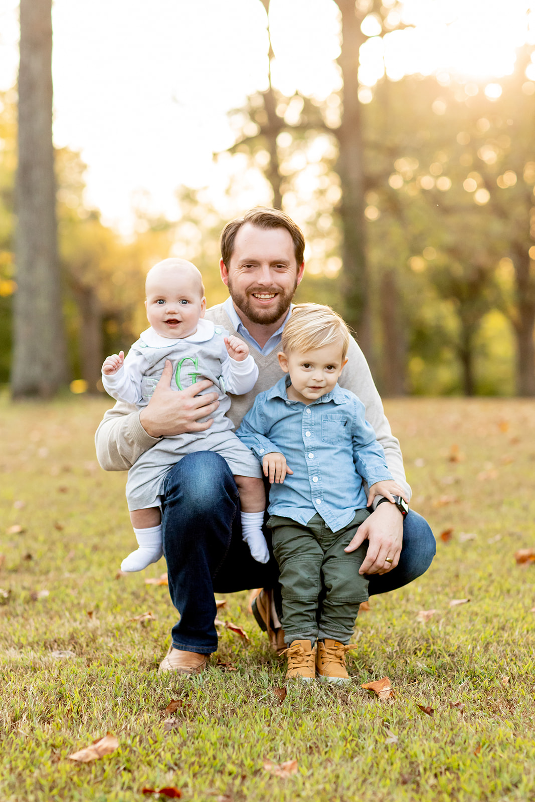 Moran Fall Family Photos at Byrd Park - Image Property of www.j-dphoto.com