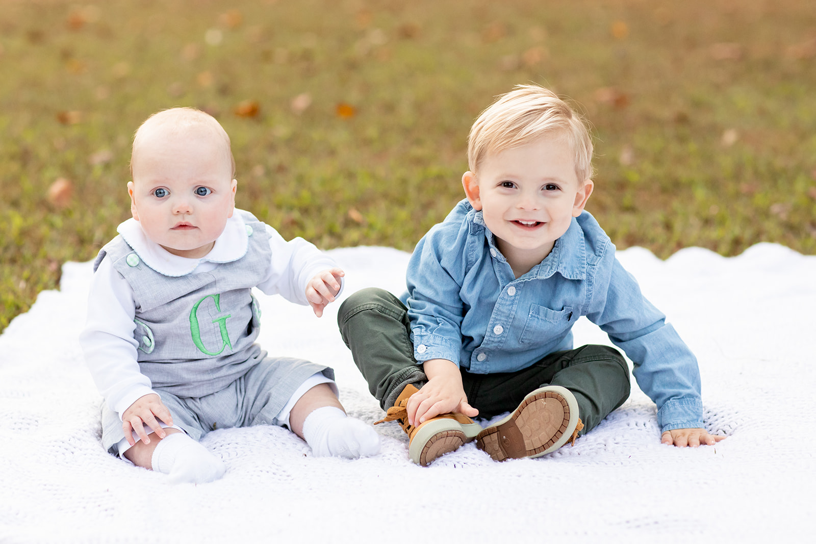 Moran Fall Family Photos at Byrd Park - Image Property of www.j-dphoto.com