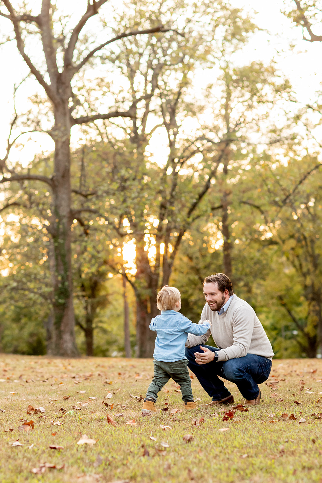 Moran Fall Family Photos at Byrd Park - Image Property of www.j-dphoto.com