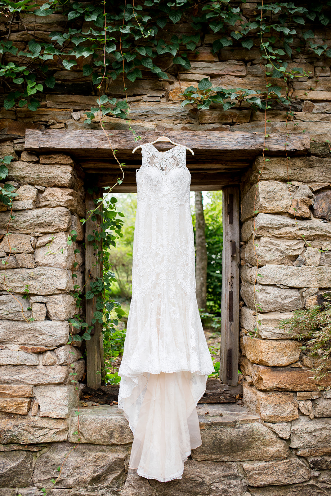 Nicole  Zachs Fall Wedding at The Mill at Fine Creek - Image Property of www.j-dphoto.com