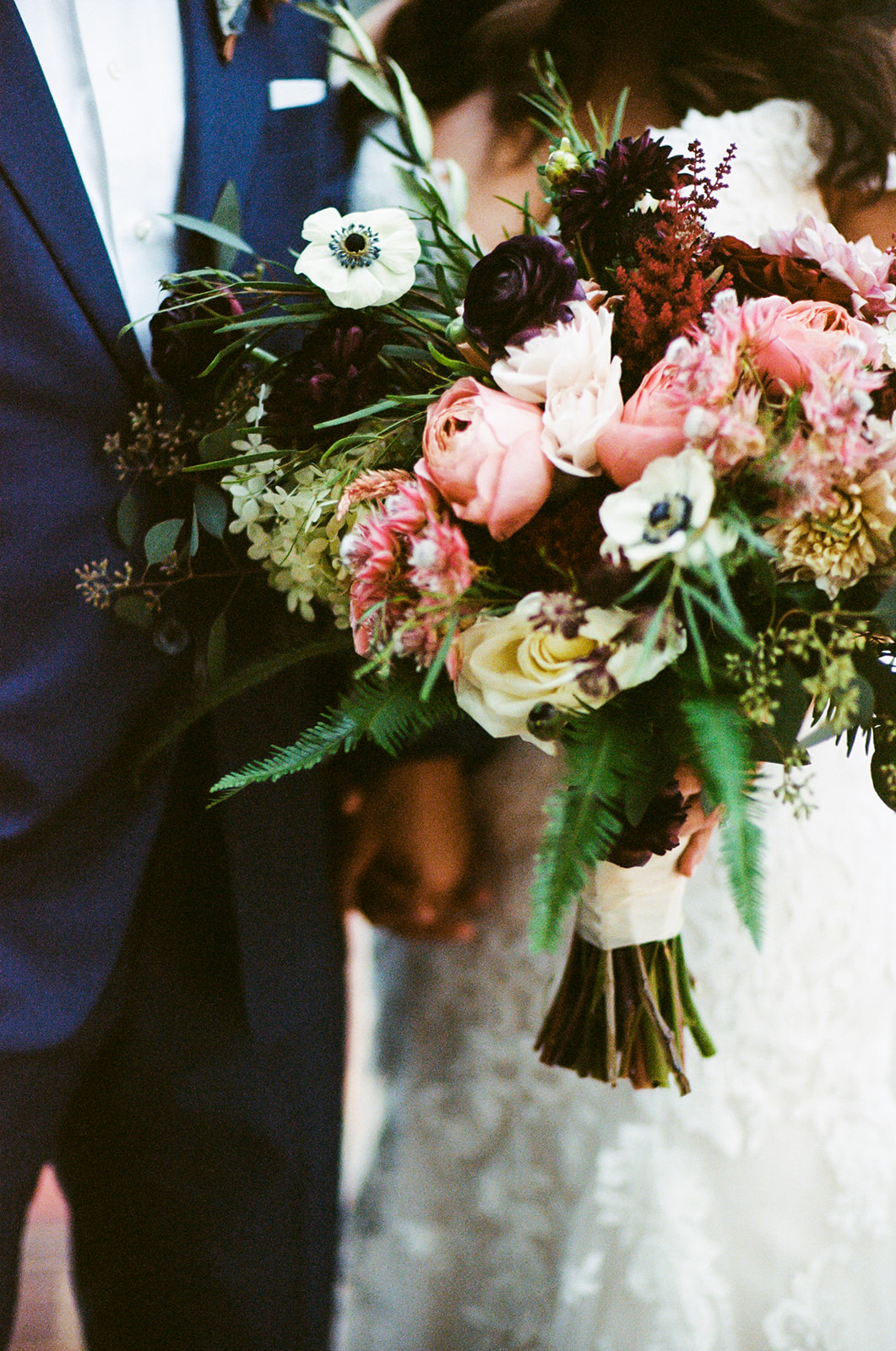 Film Wedding Photographs at Keswick Vineyards - Image Property of www.j-dphoto.com