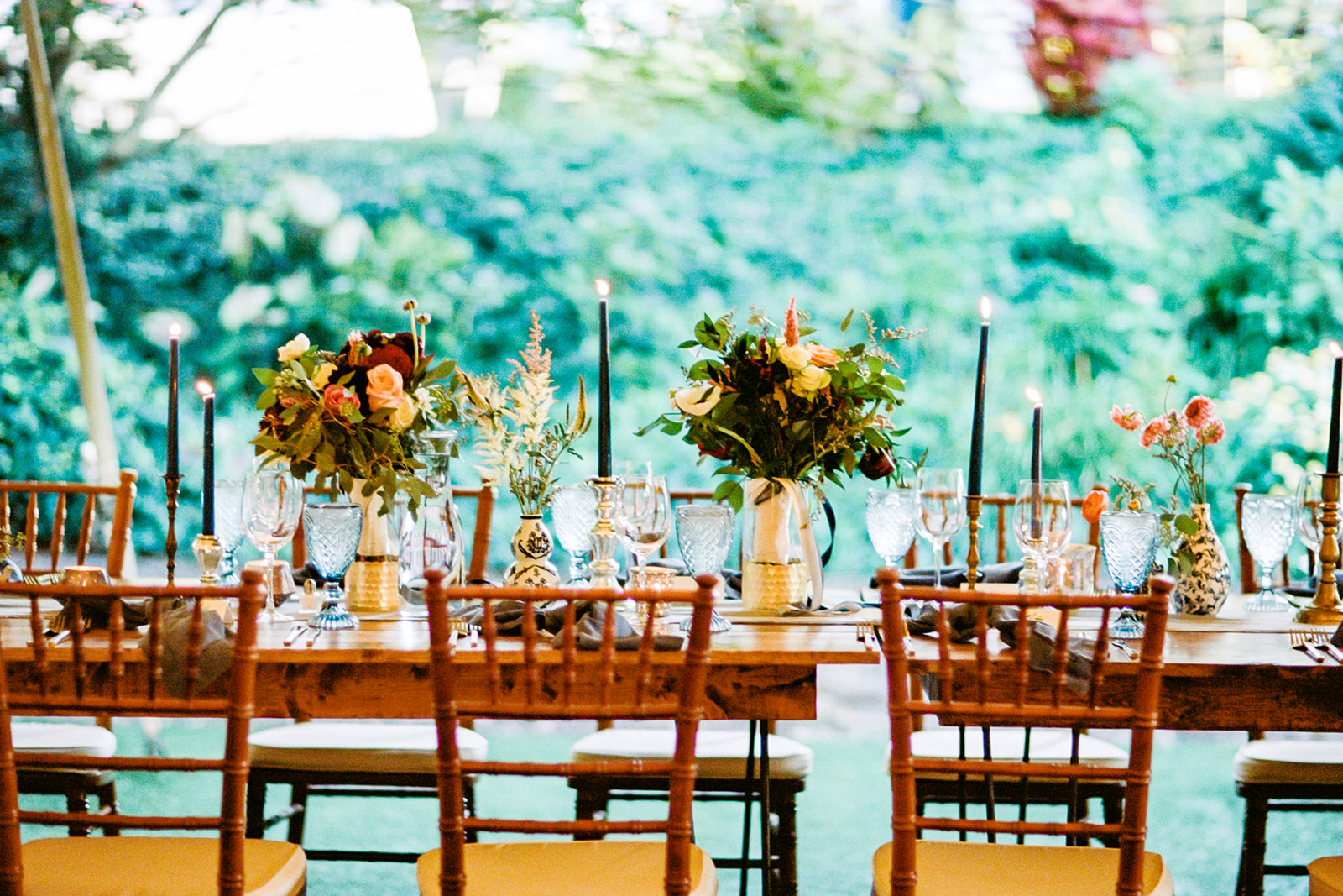 Film Wedding Photographs at Keswick Vineyards - Image Property of www.j-dphoto.com