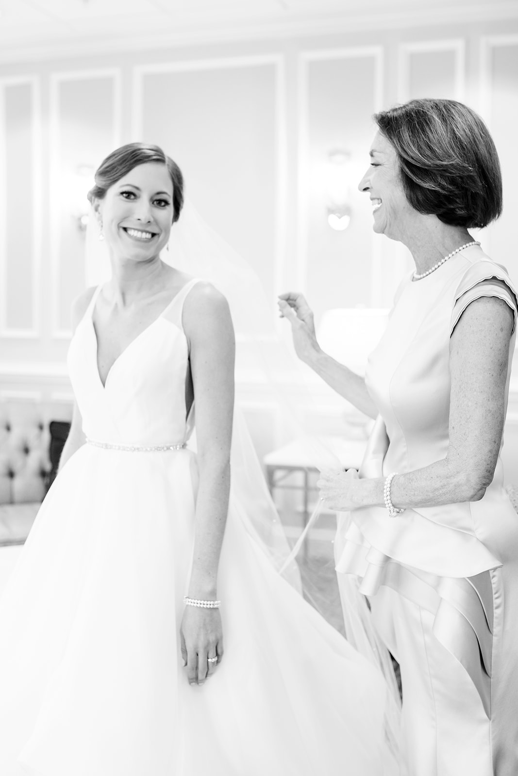 Susan  Sams University of Richmond Wedding - Image Property of www.j-dphoto.com