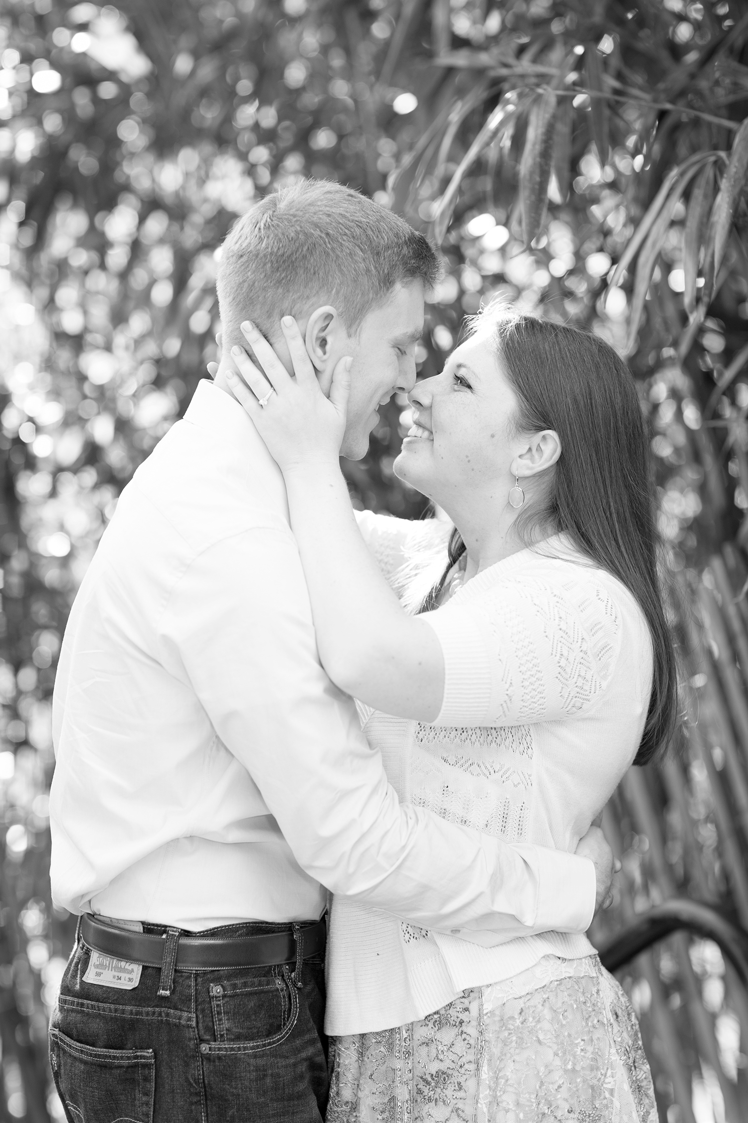 Christina  Mikes Spring Engagement Shoot at Maymont - Image Property of www.j-dphoto.com