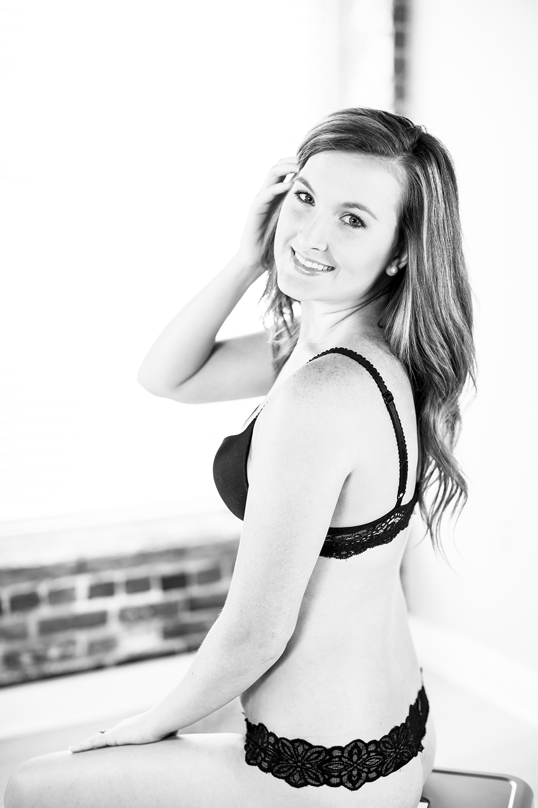 Best Friends do a Boudoir Shoot Together - Image Property of www.j-dphoto.com