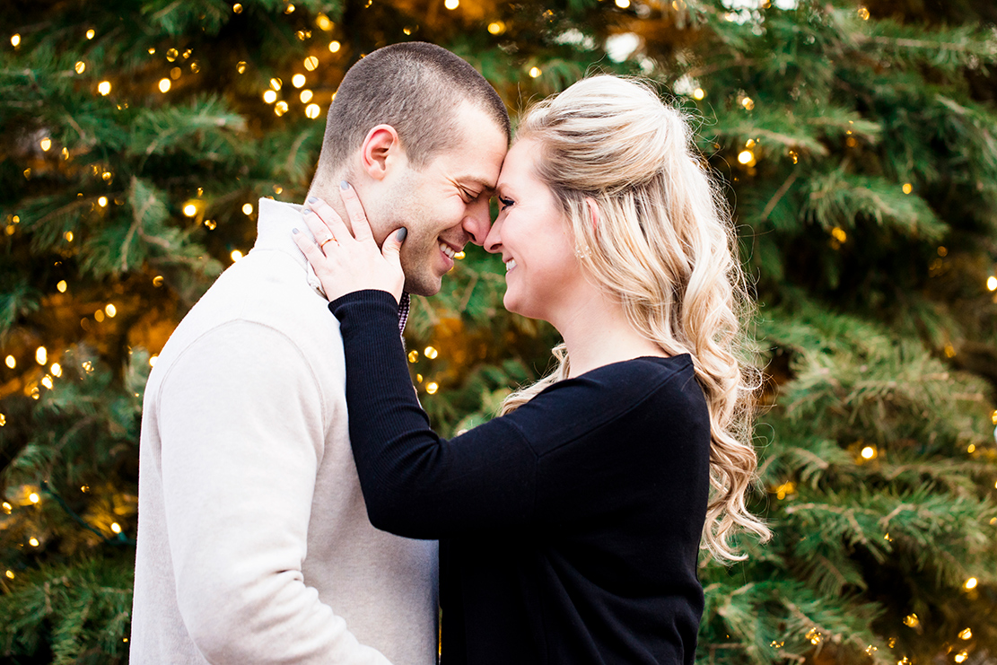 JD Studio Christmas Themed Mini Sessions - Image Property of www.j-dphoto.com