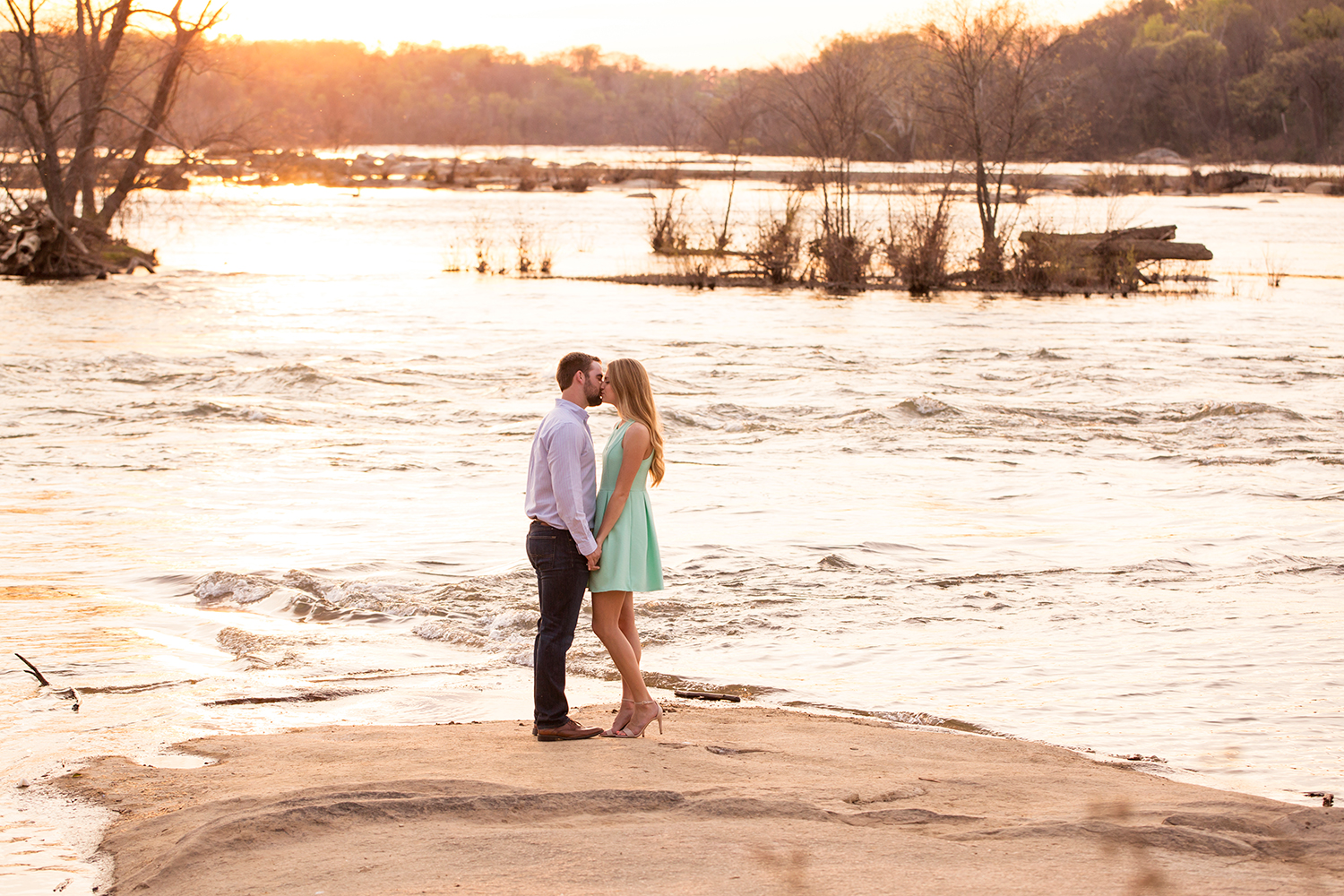 Ashlen Tylers Spring Belle Isle Engagement - Image Property of www.j-dphoto.com