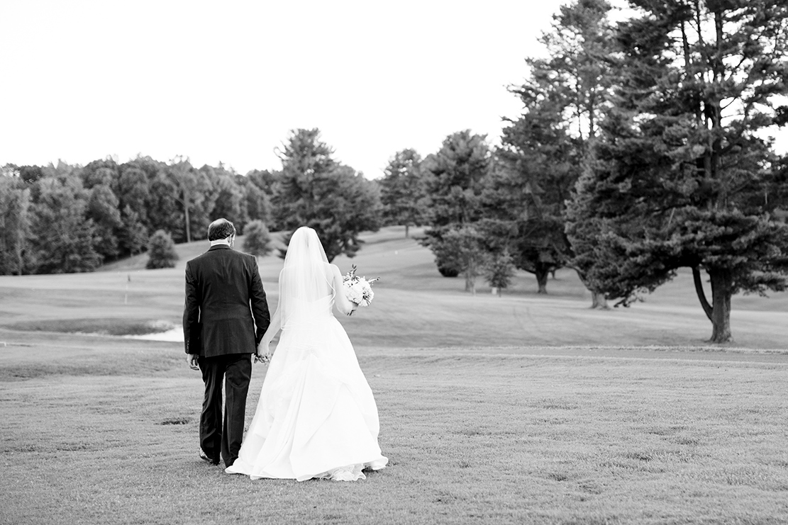 Beth  Blakleys Wedding at The Boonsboro Country Club - Image Property of www.j-dphoto.com