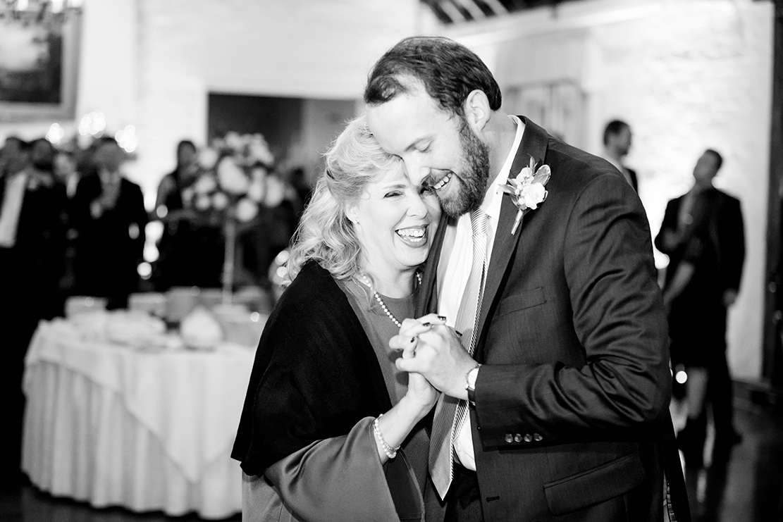 Beth  Blakleys Wedding at The Boonsboro Country Club - Image Property of www.j-dphoto.com