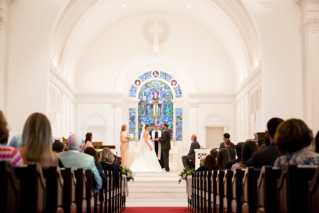 Beth  Blakleys Wedding at The Boonsboro Country Club - Image Property of www.j-dphoto.com