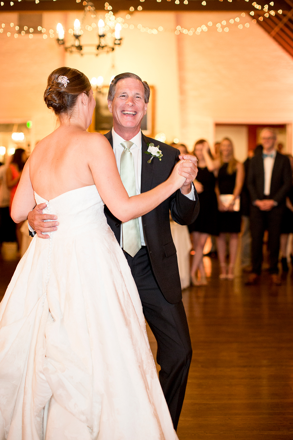 Beth  Blakleys Wedding at The Boonsboro Country Club - Image Property of www.j-dphoto.com