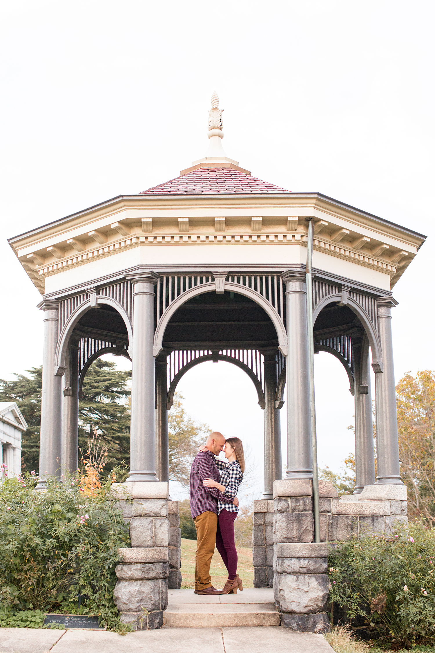 Brooke Stevens Maymont Engagement Session - Image Property of www.j-dphoto.com
