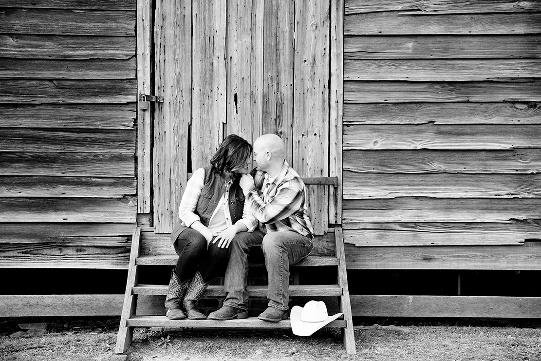 Jess  Shanes Engagement Shoot at Crump Park - Image Property of www.j-dphoto.com