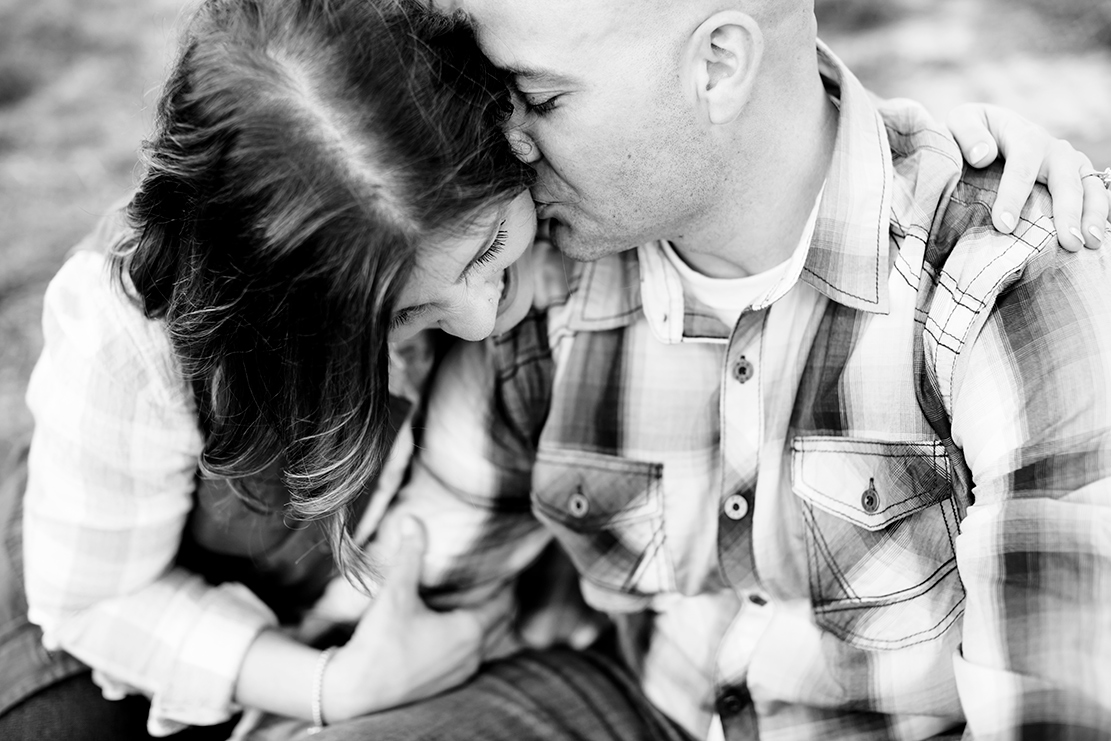 Jess  Shanes Engagement Shoot at Crump Park - Image Property of www.j-dphoto.com