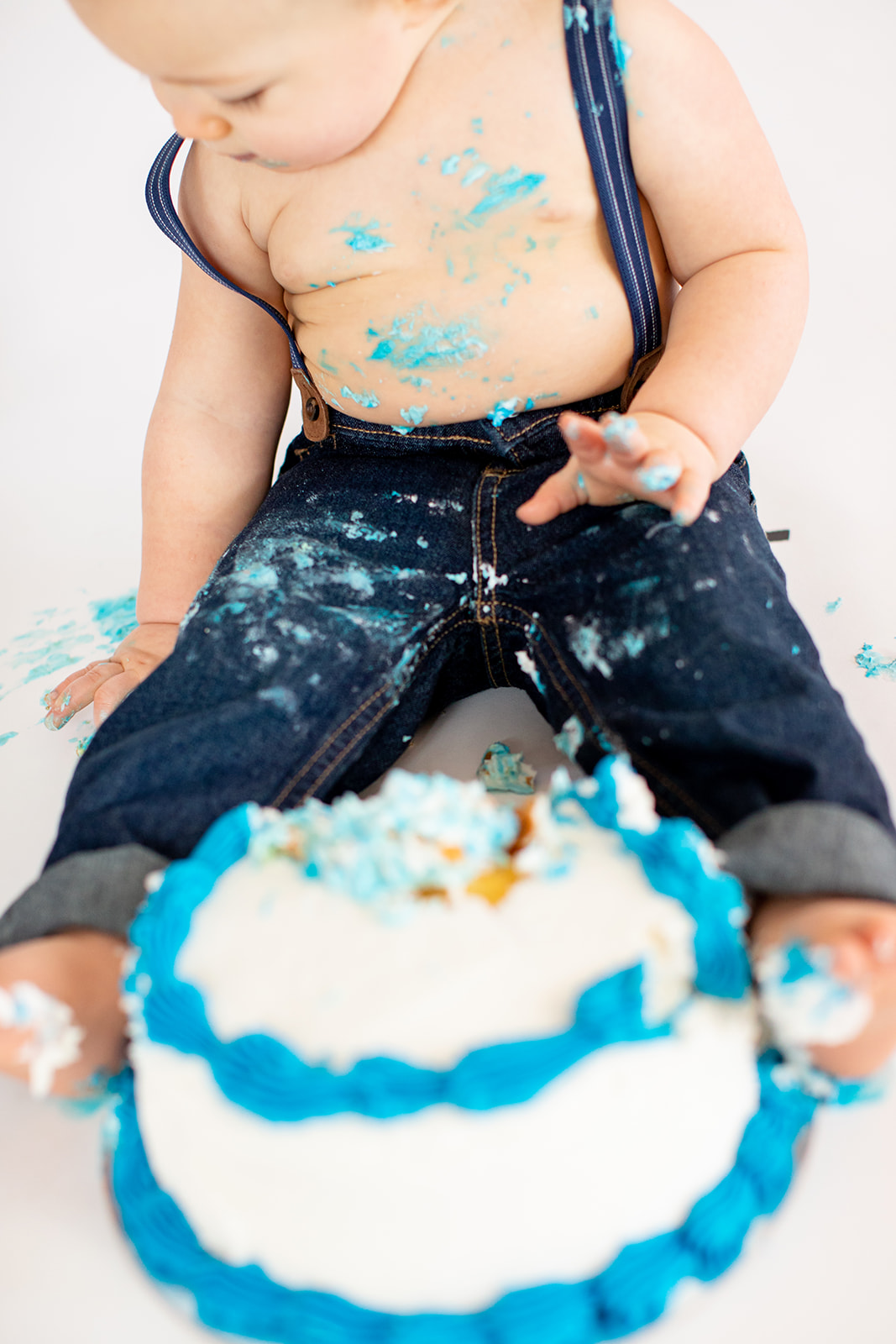 One Year Old Baby Boy Cake Smash  - Image Property of www.j-dphoto.com
