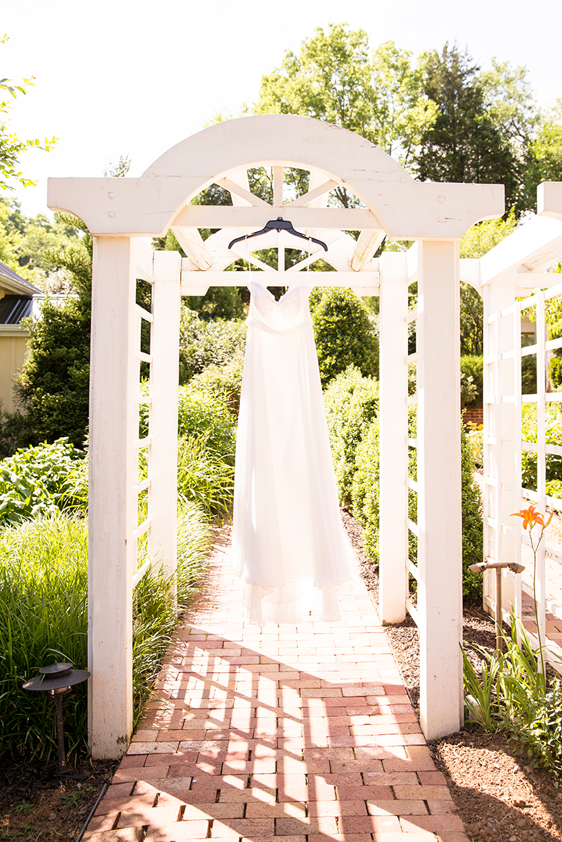 Candess  Nicks Elopement at The Inn at Willow - Image Property of www.j-dphoto.com