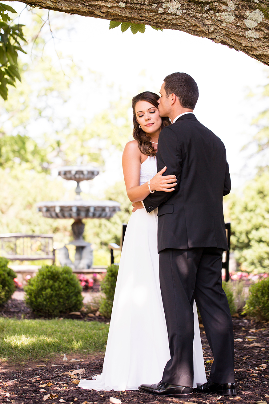 Everything You Need To Know About Planning an Elopement - Image Property of www.j-dphoto.com