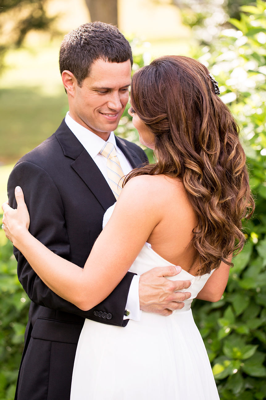 Candess  Nicks Elopement at The Inn at Willow - Image Property of www.j-dphoto.com