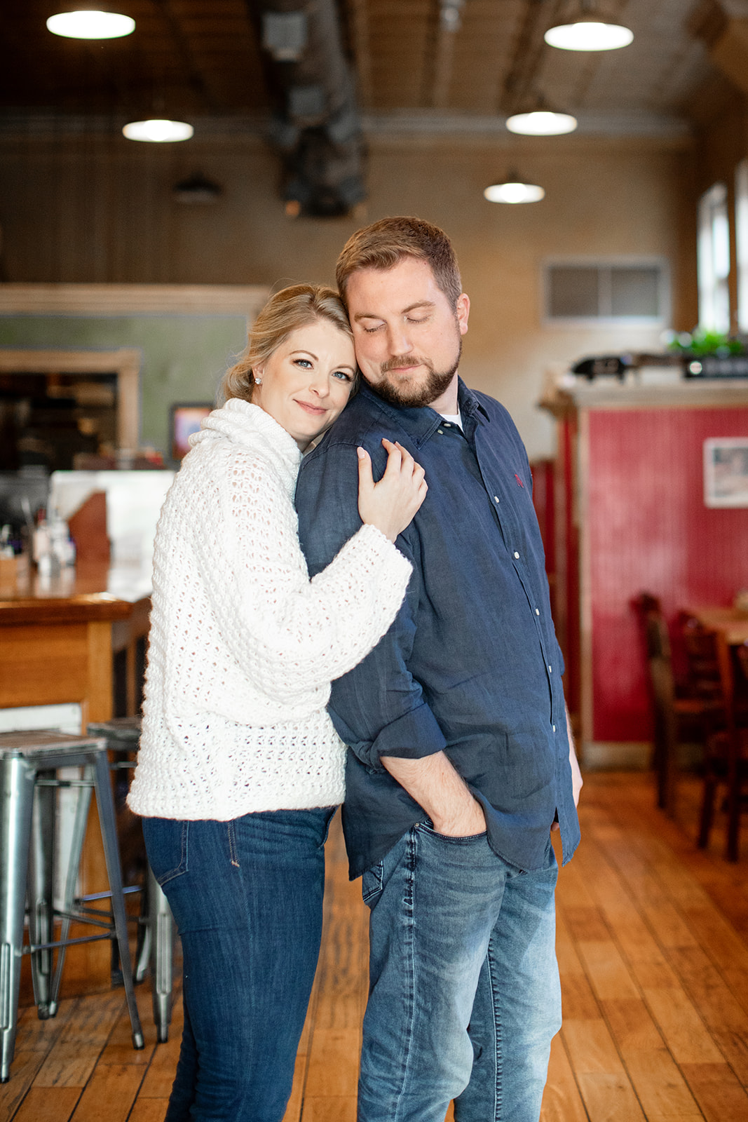 Claire  Ryans Comfort Restaurant and Maymont Engagement Shoot - Image Property of www.j-dphoto.com