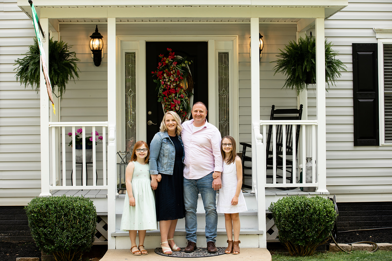 Easter Front Porch Sessions - Image Property of www.j-dphoto.com