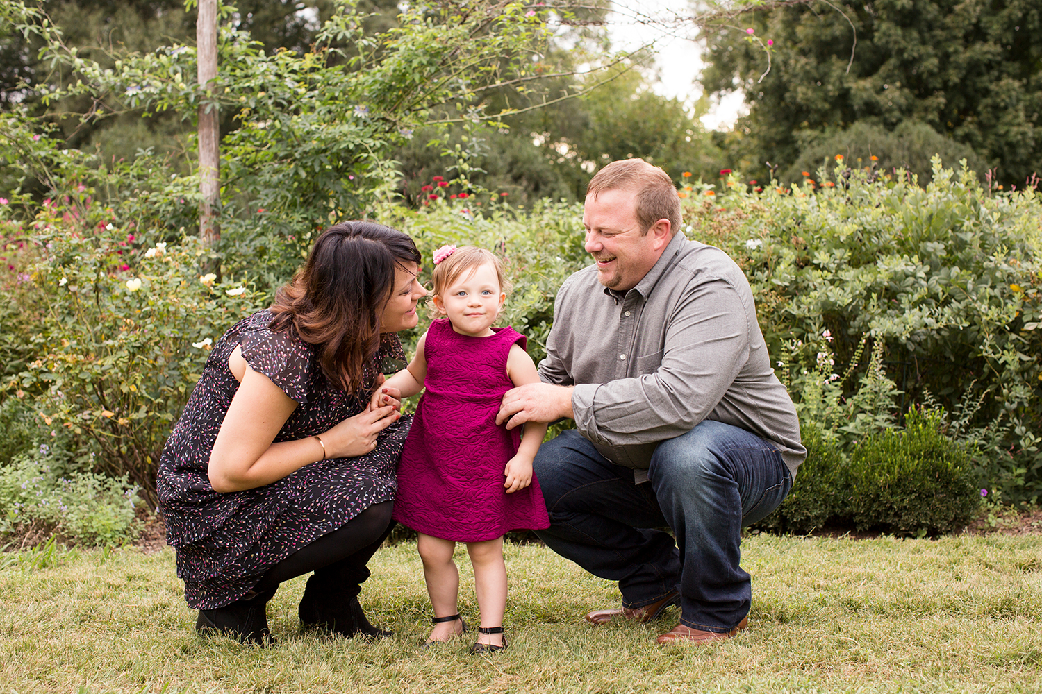Fall Family Photos at Tuckahoe Plantation - Image Property of www.j-dphoto.com