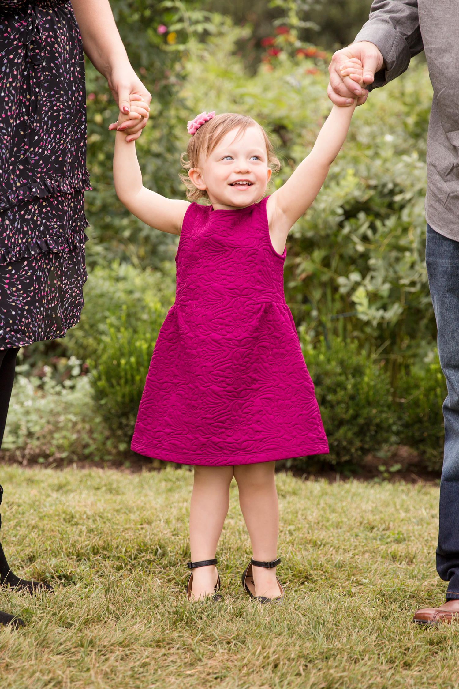 Fall Family Photos at Tuckahoe Plantation - Image Property of www.j-dphoto.com