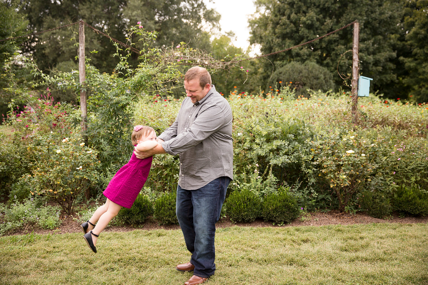 Fall Family Photos at Tuckahoe Plantation - Image Property of www.j-dphoto.com