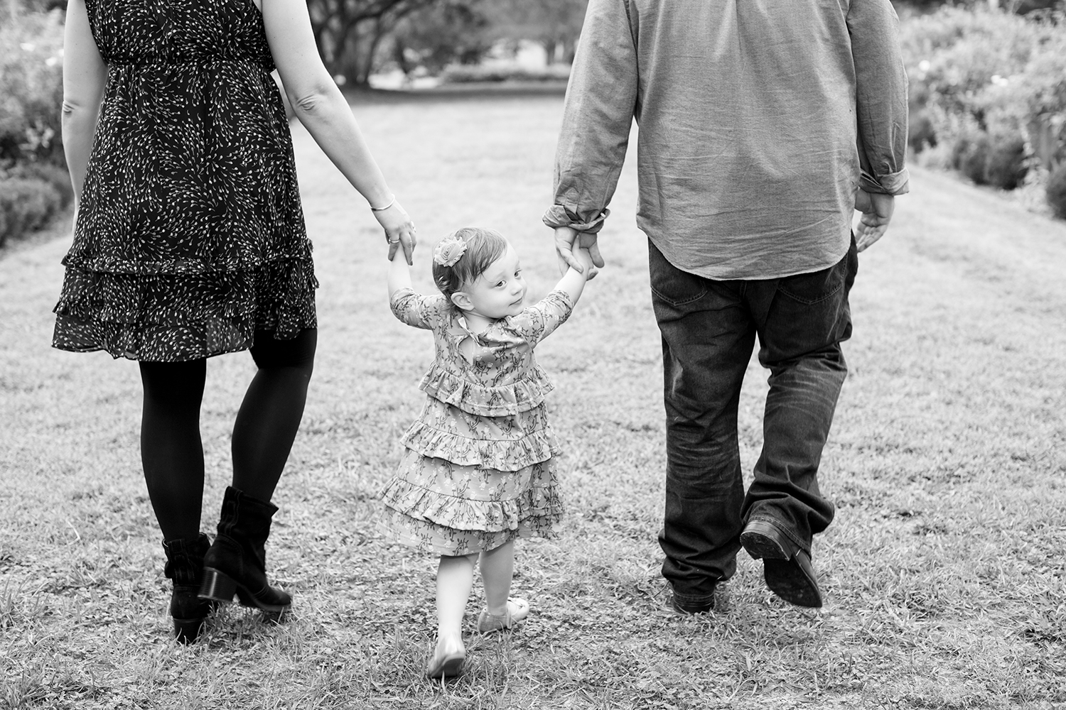 Fall Family Photos at Tuckahoe Plantation - Image Property of www.j-dphoto.com