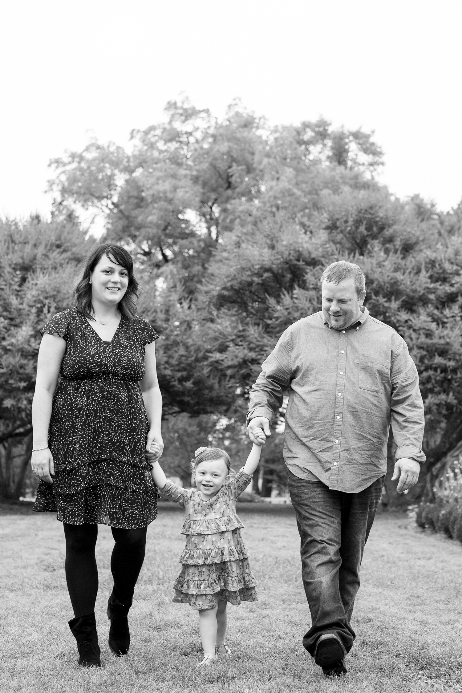 Fall Family Photos at Tuckahoe Plantation - Image Property of www.j-dphoto.com