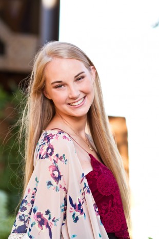 Emmas Senior Portraits - Image Property of www.j-dphoto.com