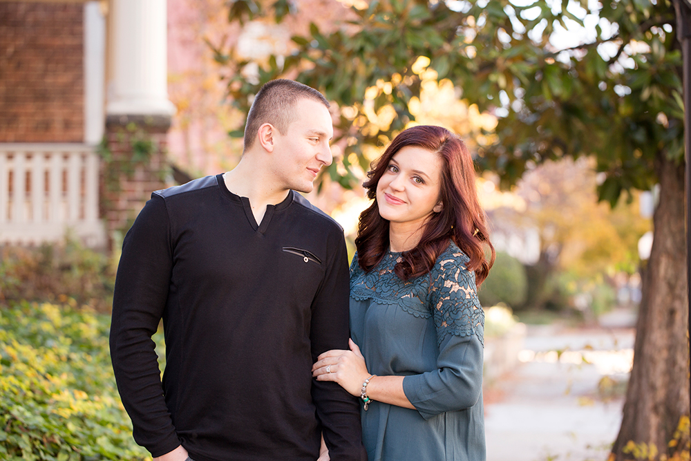 Fan and Belle Isle Fall Engagement Photos - Image Property of www.j-dphoto.com