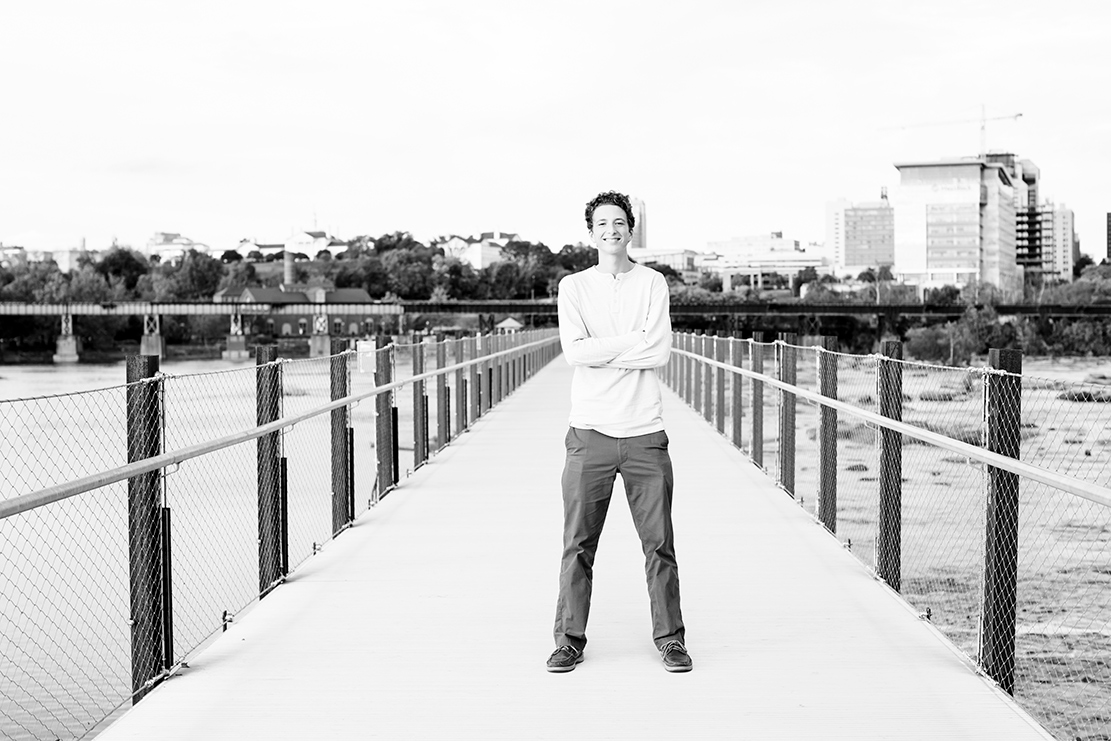 Griffins Senior Photos at The Potterfield Memorial Bridge - Image Property of www.j-dphoto.com