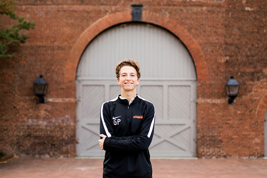 Griffins Senior Photos at The Potterfield Memorial Bridge - Image Property of www.j-dphoto.com