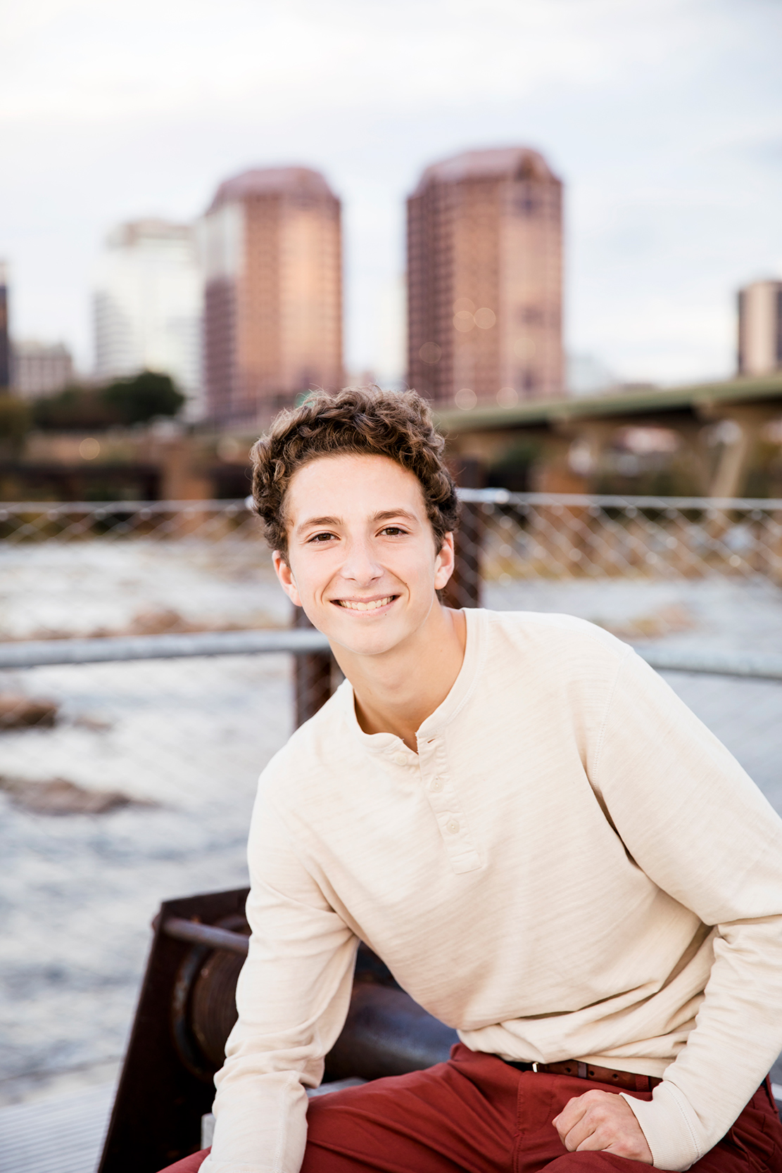 Griffins Senior Photos at The Potterfield Memorial Bridge - Image Property of www.j-dphoto.com