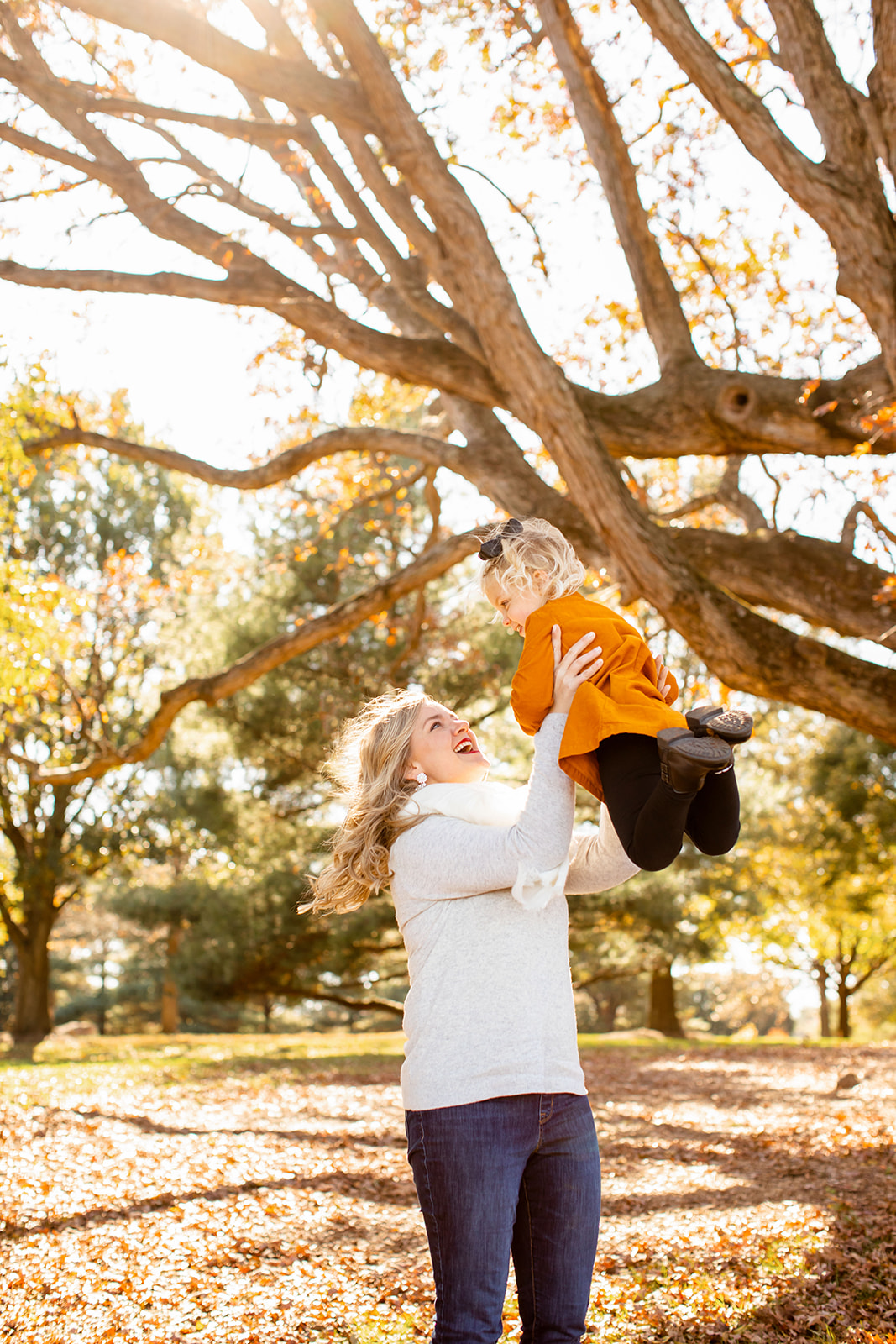 Hindman Family Photos at Ida Lee Park - Image Property of www.j-dphoto.com