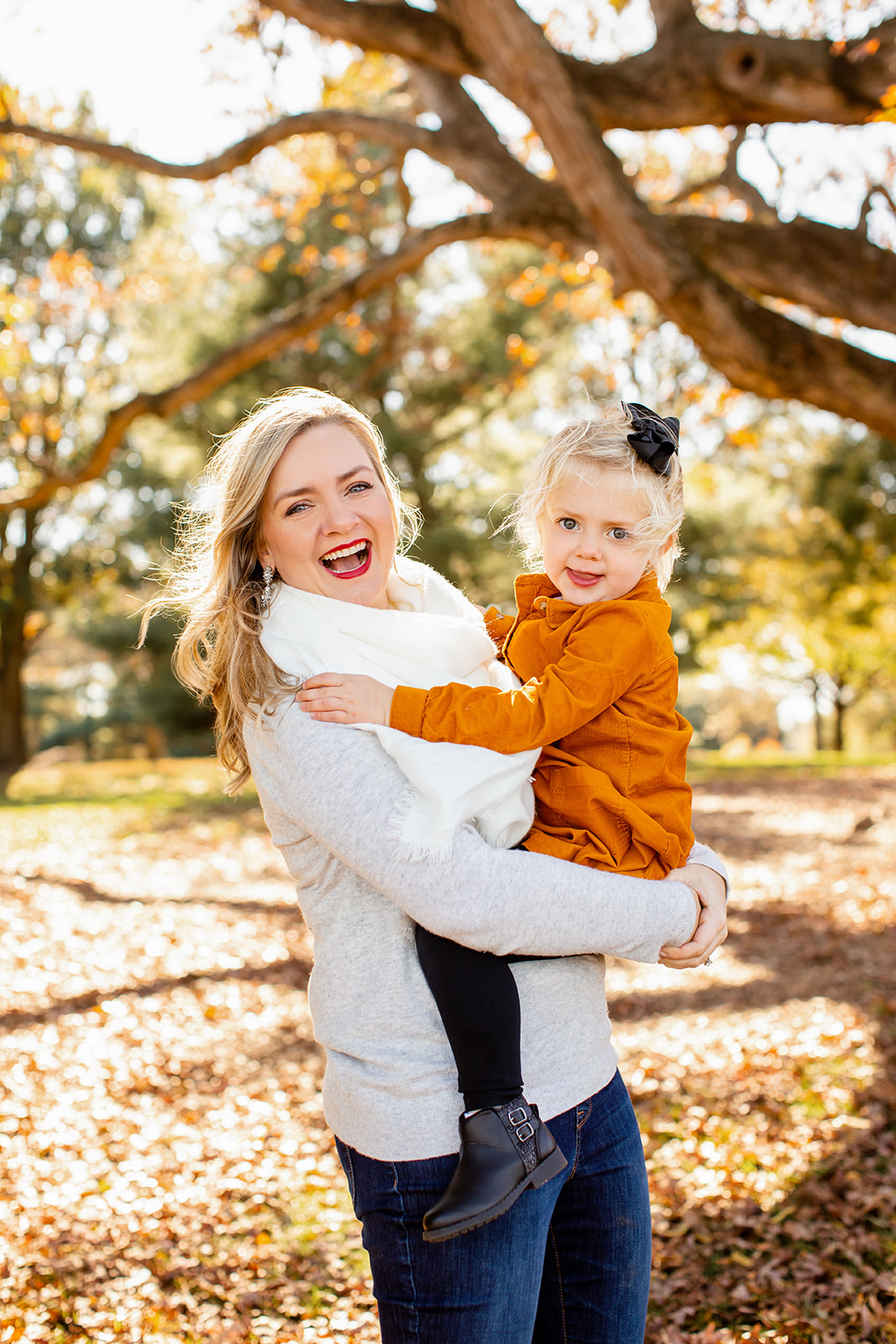 Hindman Family Photos at Ida Lee Park - Image Property of www.j-dphoto.com