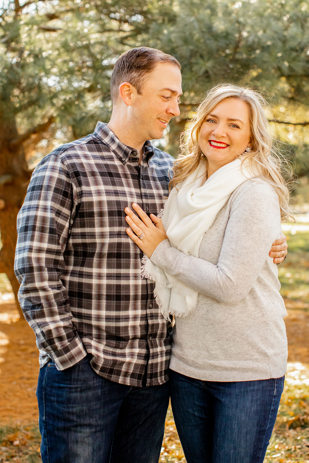 Hindman Family Photos at Ida Lee Park - Image Property of www.j-dphoto.com