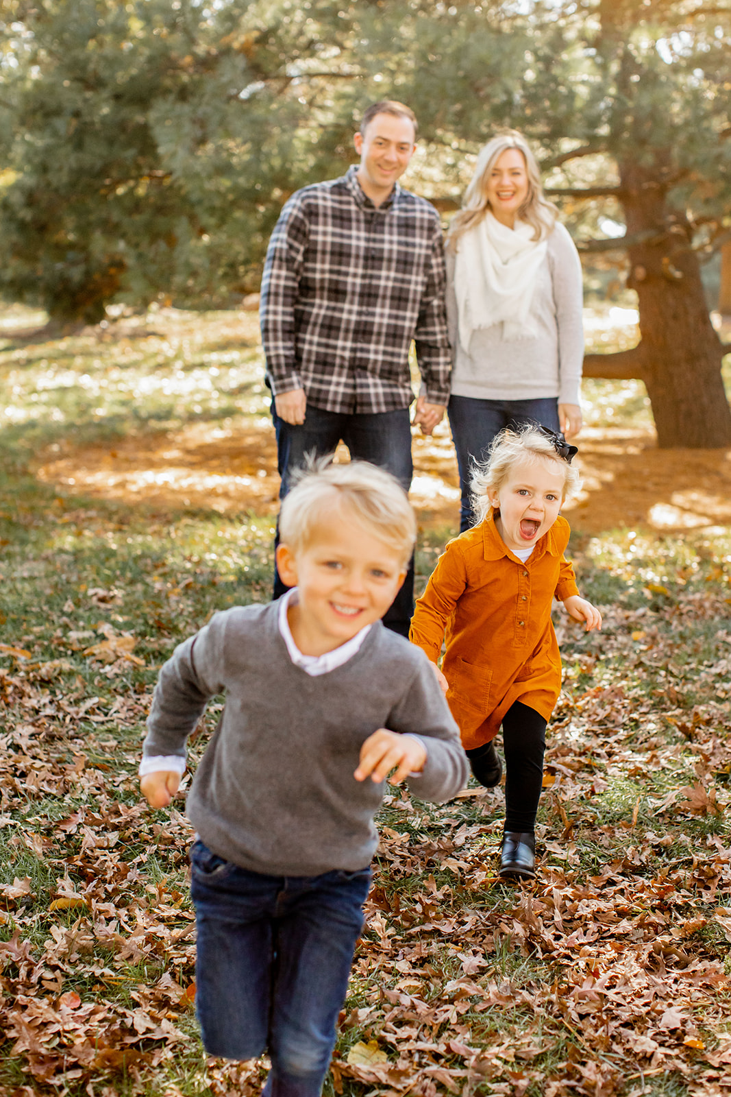Hindman Family Photos at Ida Lee Park - Image Property of www.j-dphoto.com