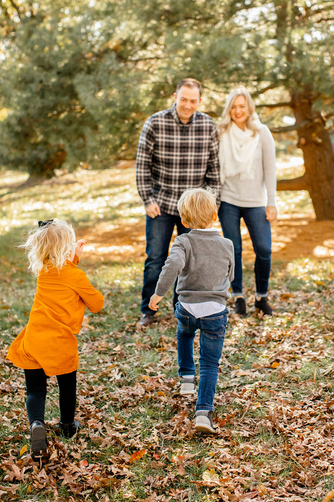 Hindman Family Photos at Ida Lee Park - Image Property of www.j-dphoto.com