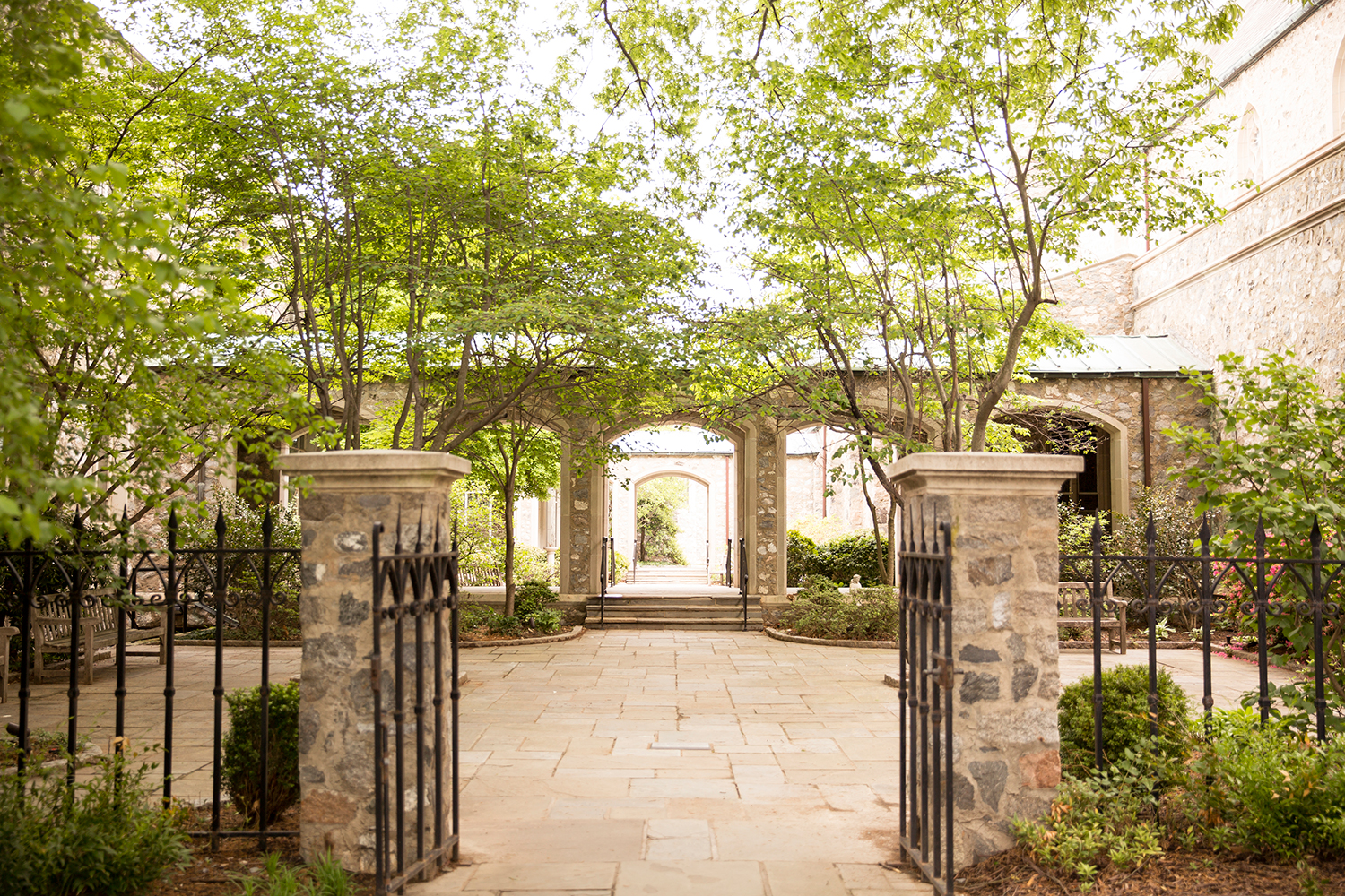 Ibbie Jebs Pastel Toned Spring Wedding - Image Property of www.j-dphoto.com