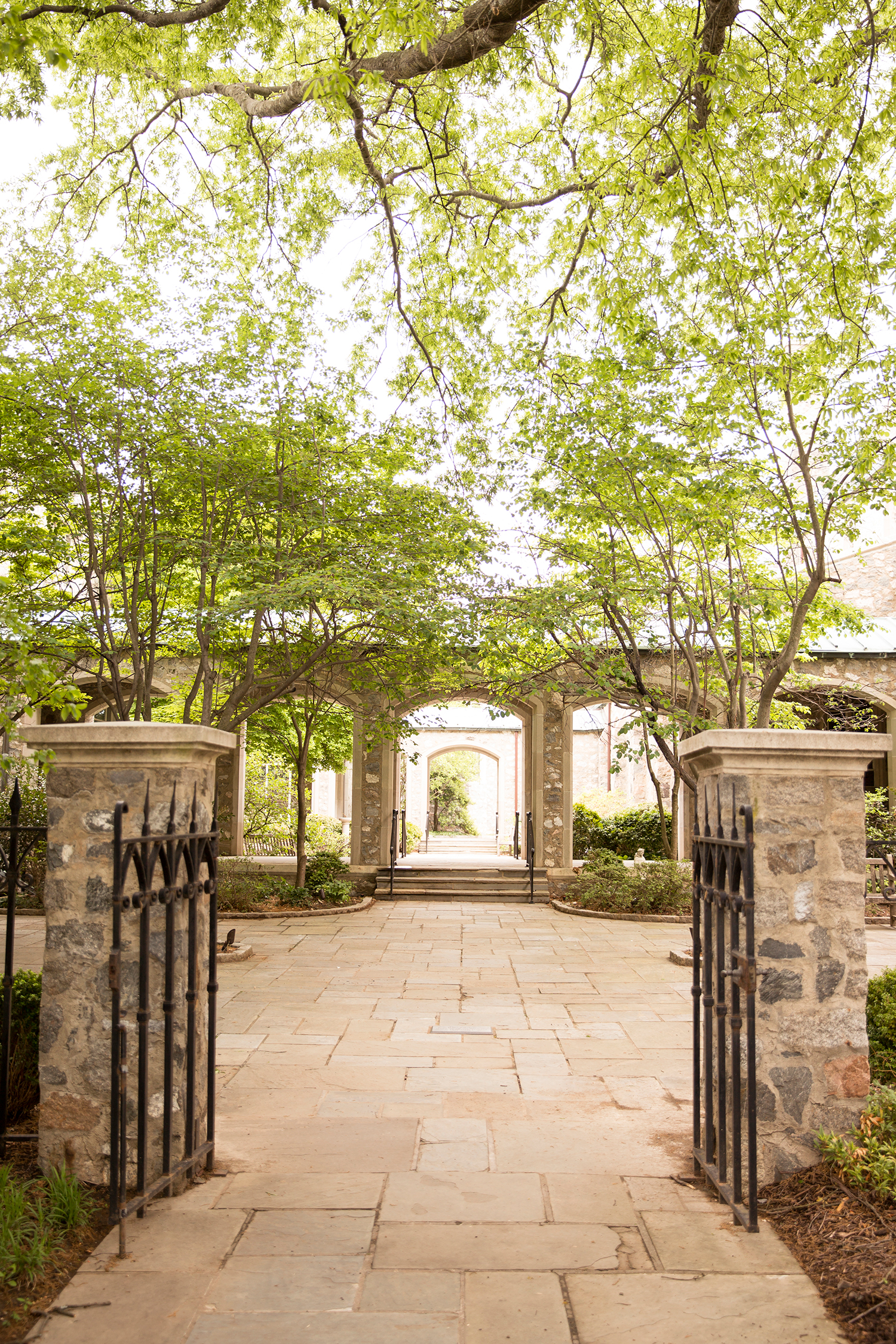 Ibbie Jebs Pastel Toned Spring Wedding - Image Property of www.j-dphoto.com