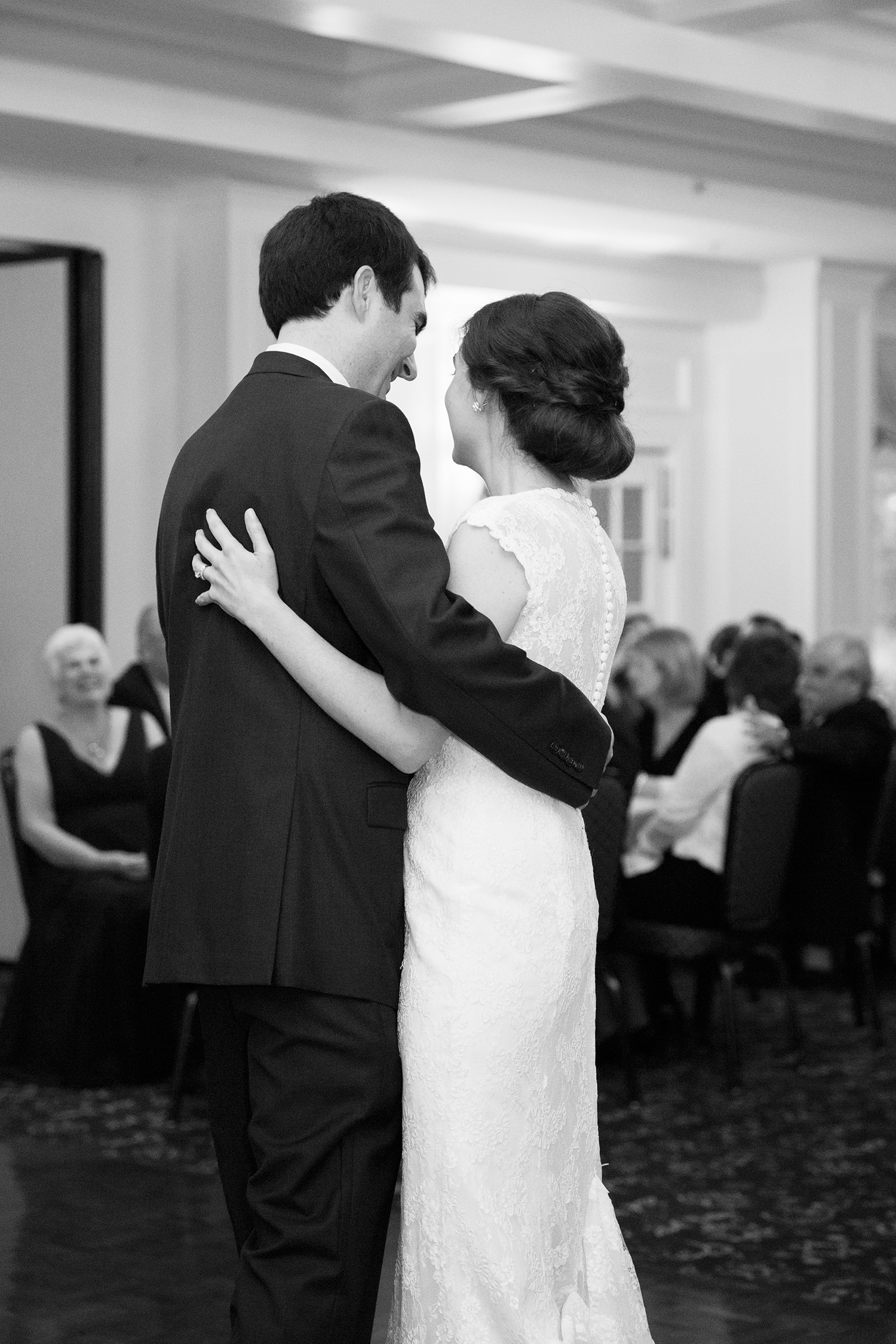 Ibbie Jebs Pastel Toned Spring Wedding - Image Property of www.j-dphoto.com