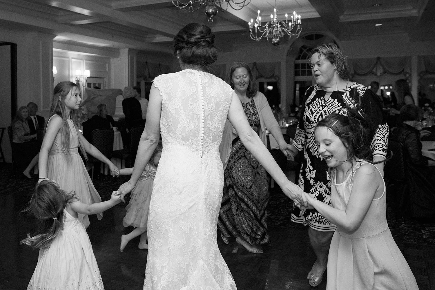 Ibbie Jebs Pastel Toned Spring Wedding - Image Property of www.j-dphoto.com