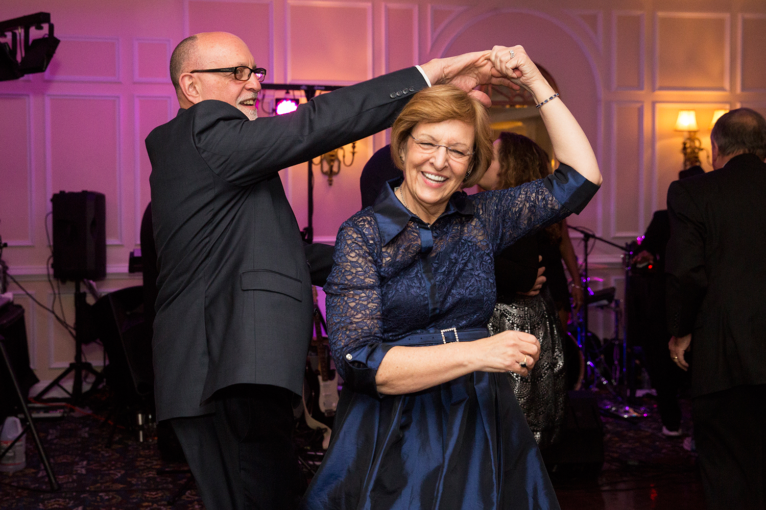 Ibbie Jebs Pastel Toned Spring Wedding - Image Property of www.j-dphoto.com